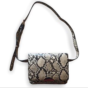 A New Day - Snake Skin Adjustable Waist Band Fanny Pack. Used-Like New Condition